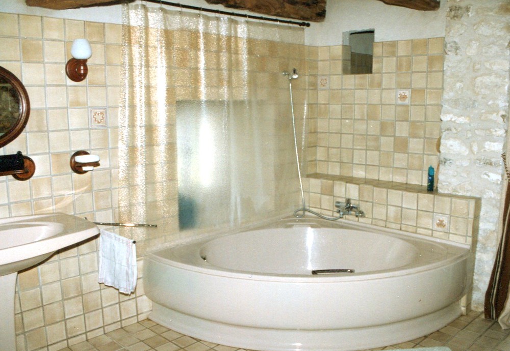  Badezimmer/WC des «Maison» - Salle de bain de l’habitation